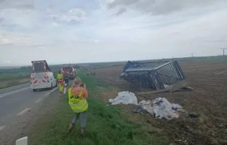 У Словаччині закарпетець перекинувся на фурі