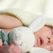 У квітні в Ужгороді майже 8 десятків батьків скористалися послугою “єМалятко”