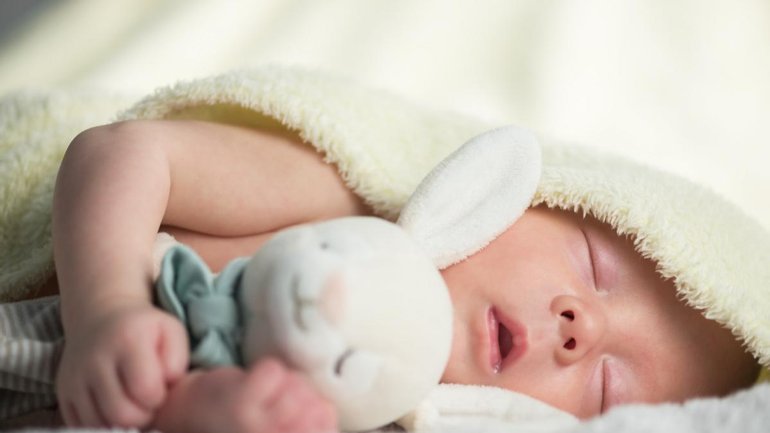 У квітні в Ужгороді майже 8 десятків батьків скористалися послугою "єМалятко"