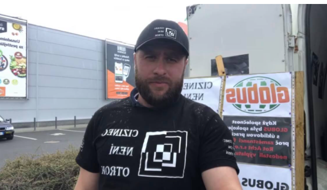 Закарпатець оголосив безстрокову акцію, яка допомагає заробітчанам з України боротися за їх права