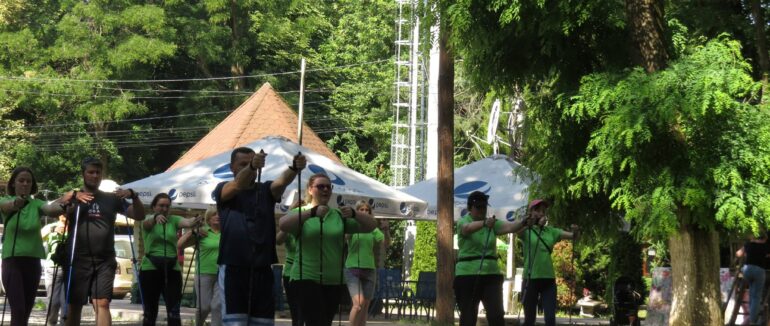 Всеукраїнський флешмоб: Ужгород долучився до встановлення рекорду зі скандинавської ходьби