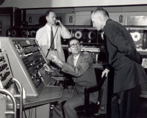 Вага першого комп’ютера становила 13 тонн