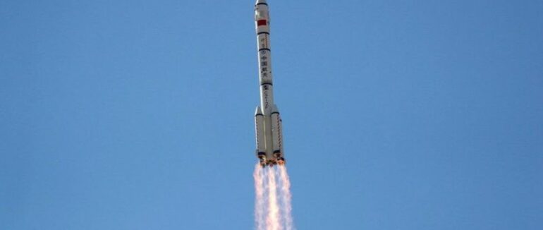 Створення нової космічної бази: Китай починає відправляти на станцію астронавтів