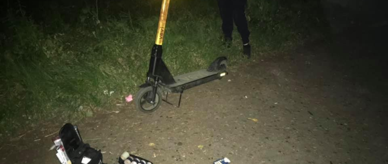 Настирливі крадії: в Ужгороді знову вкрали електросамокат