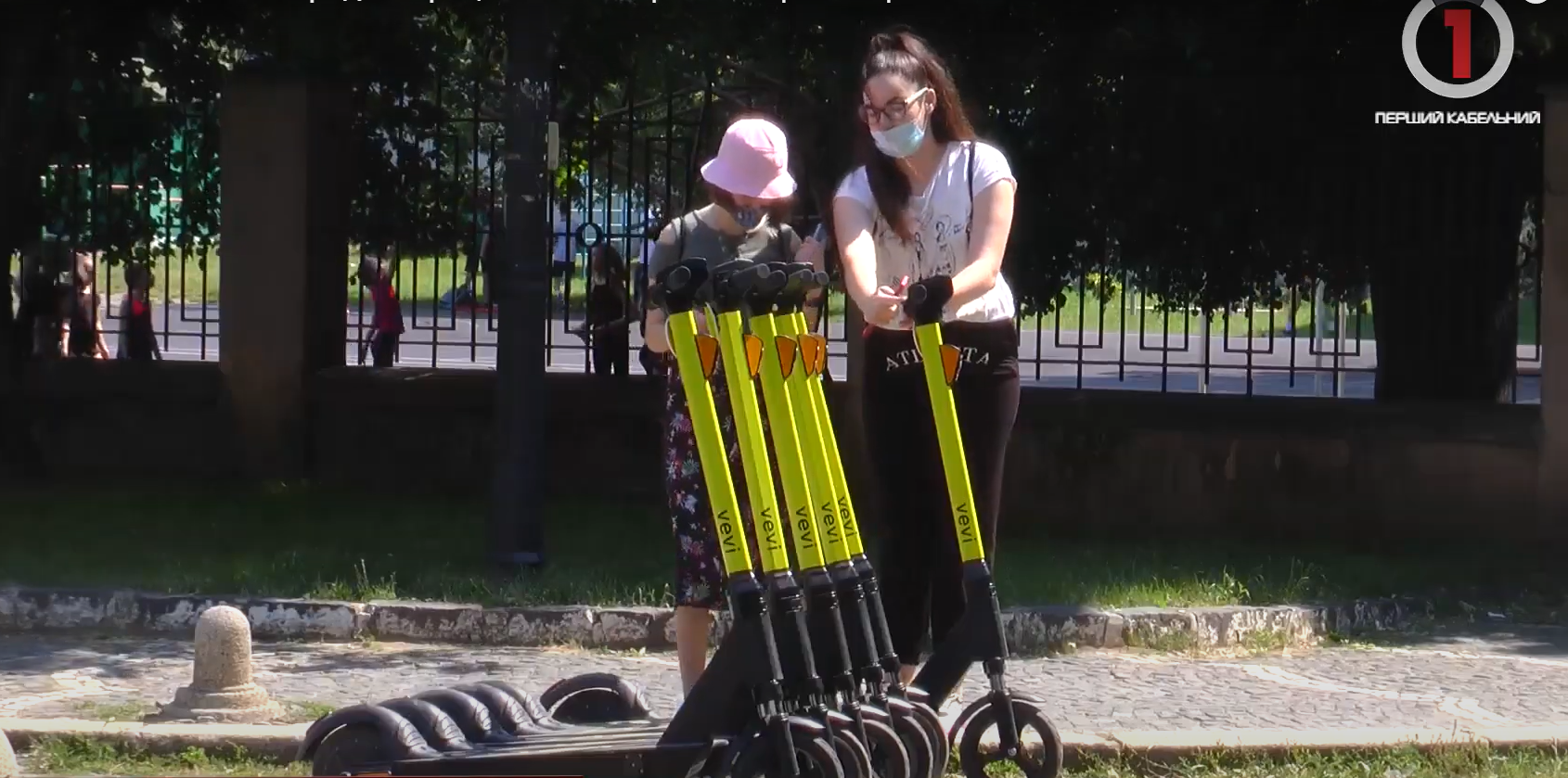 Зручно та екологічно: в Ужгороді запрацював електричний транспорт (ФОТО; ВІДЕО)