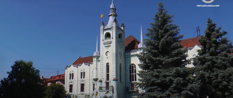 Нові послуги у лікарні св. Мартина та обладнання оновленого ДЮСШ: акценти виконкому у Мукачеві (ФОТО; ВІДЕО)