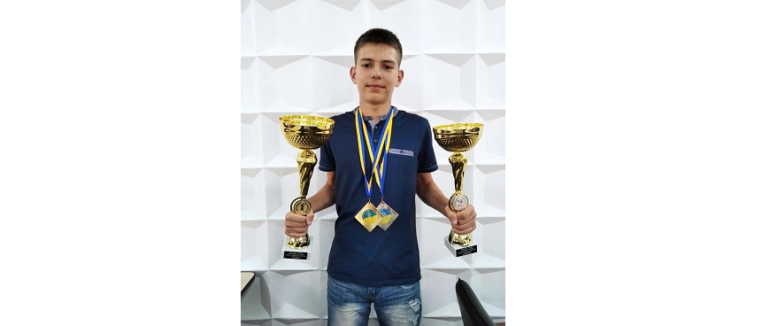 Мукачівець виграв змагання з блискавичної гри