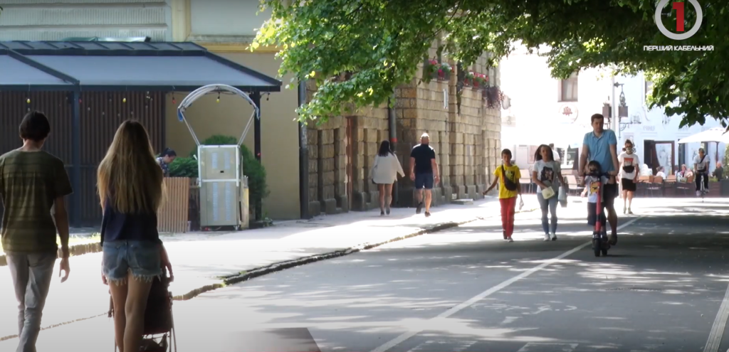 зруччність, екологічно, Ужгород, електросамокати, звичний транспорт