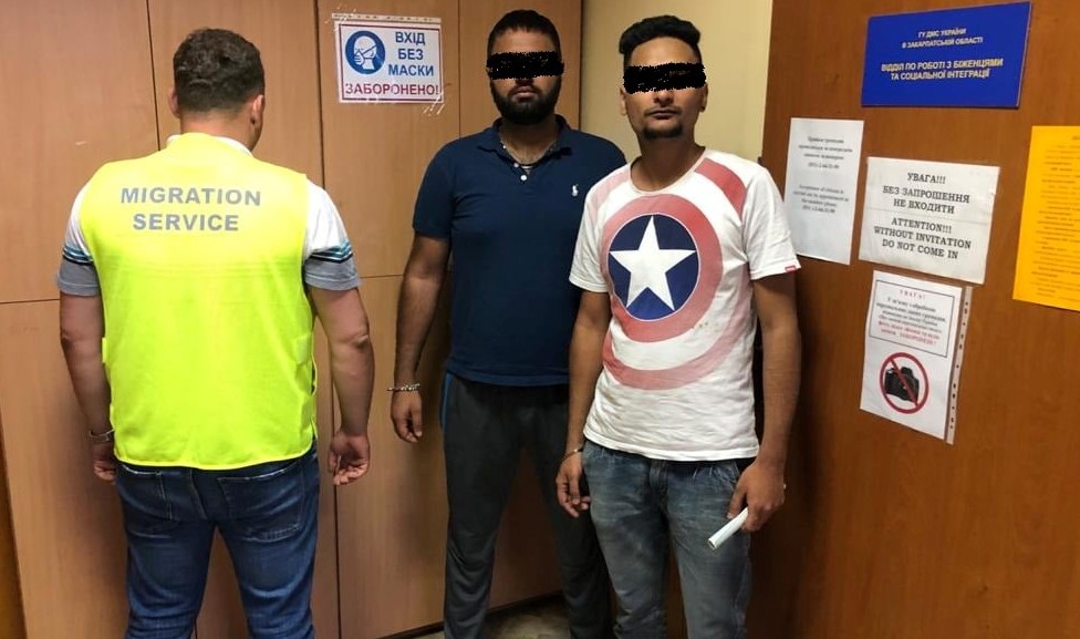 Нелегальні мігранти в Ужгороді: четверо осіб примусово покинуть місто