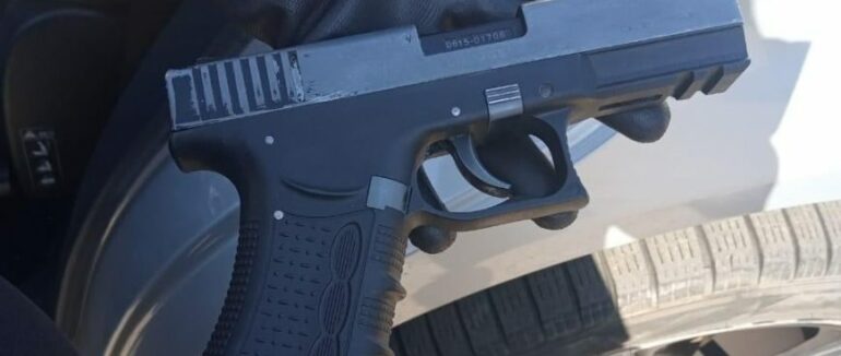 Закарпатець намагався завести на Україну пістолет та набої без документів