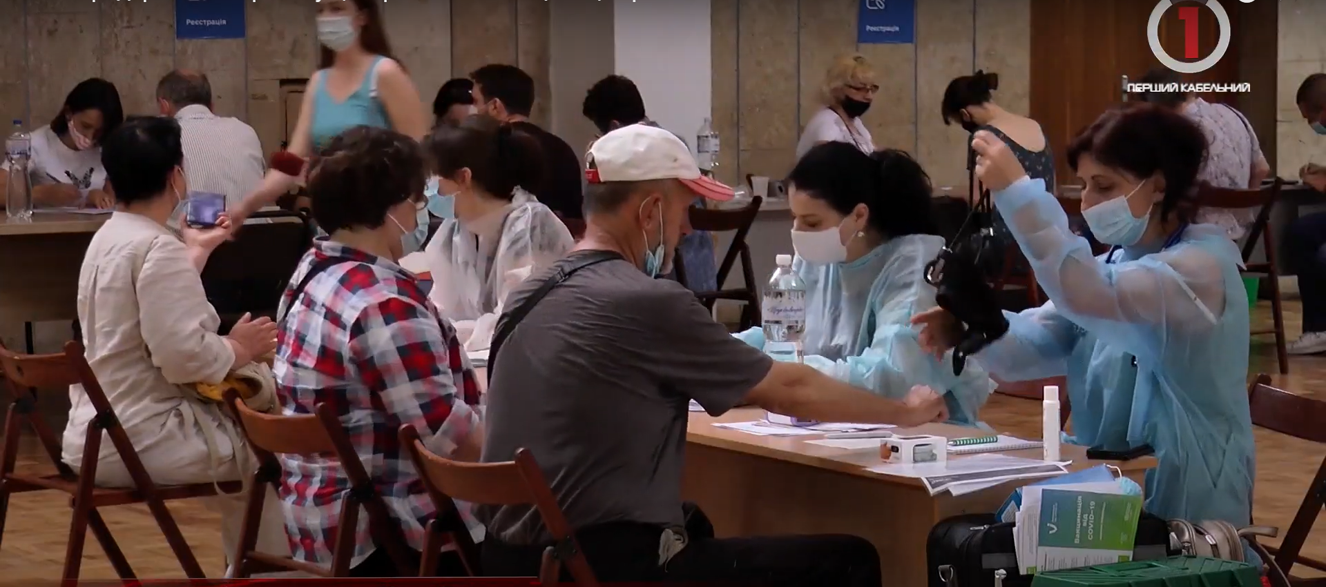 В Ужгороді розпочав роботу центр масової вакцинації проти COVID-19 (ФОТО; ВІДЕО)