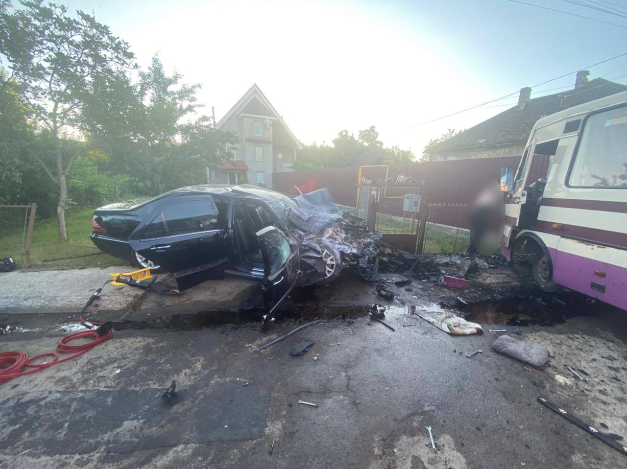 Зіткнулися лоб в лоб: подробиці від поліції про вчорашню ДТП на Ужгородщині