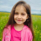 5-річна закарпатка бореться з раком: дівчинка потребує термінової допомоги