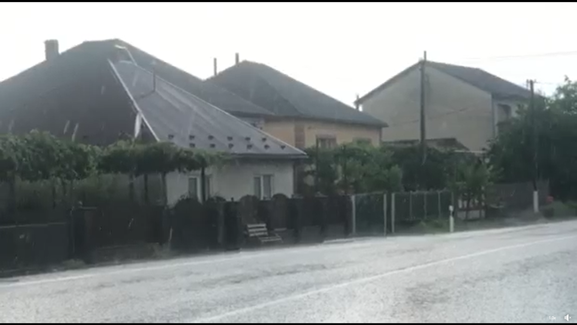 Негода на Берегівщині: у Широкому випав град (ВІДЕО)