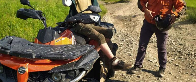 На Закарпатті львівського туриста вкусила змія