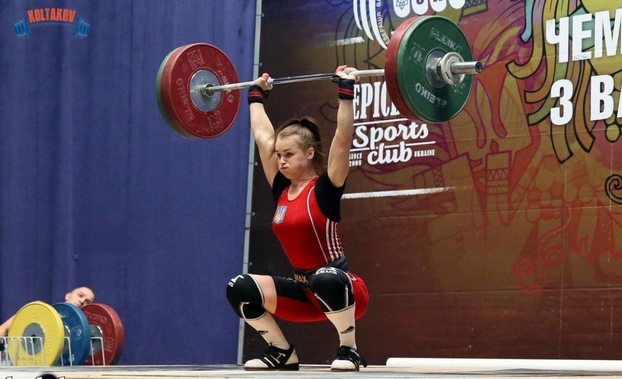 Важкоатлетка із Закарпаття стала призеркою на чемпіонаті України