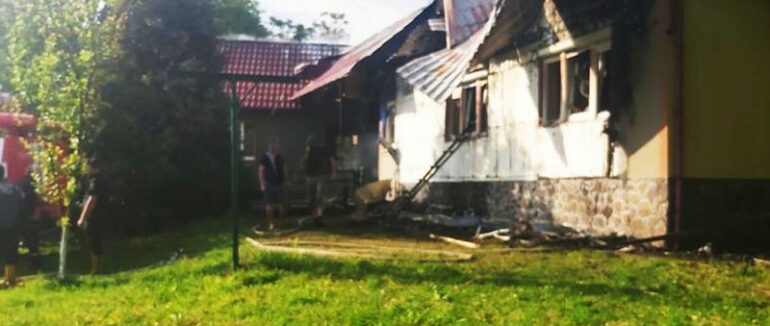 Дитина зателефонувала на “101”: подробиці пожежі на Закарпатті