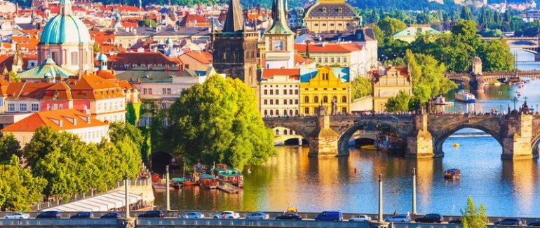 У Чехії достроково послабили карантин