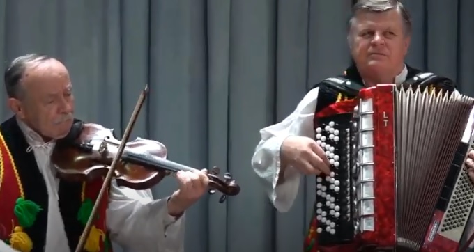 Закарпатський пісенний фольклор: у Мукачеві мистецьку премію ім. О. Духновича отримав гурт “Руснаки”