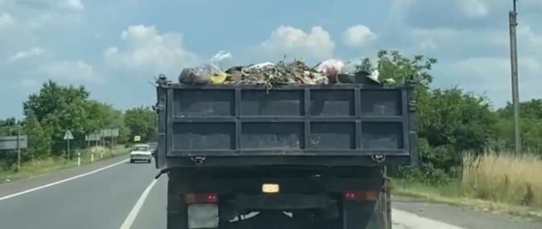 Їдучи, розсипав сміття по трасі: в Ужгороді оштрафували водія