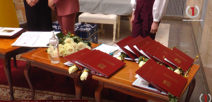 Керівництво краю відзначило найкращих журналістів Закарпаття (ВІДЕО)