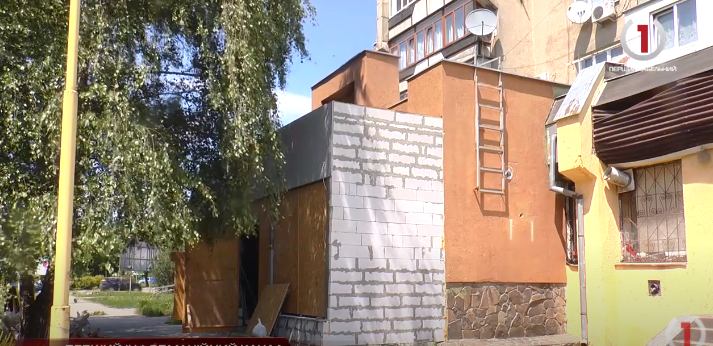 Будівництво з порушеннями: в Ужгороді знесуть незаконну забудову (ВІДЕО)