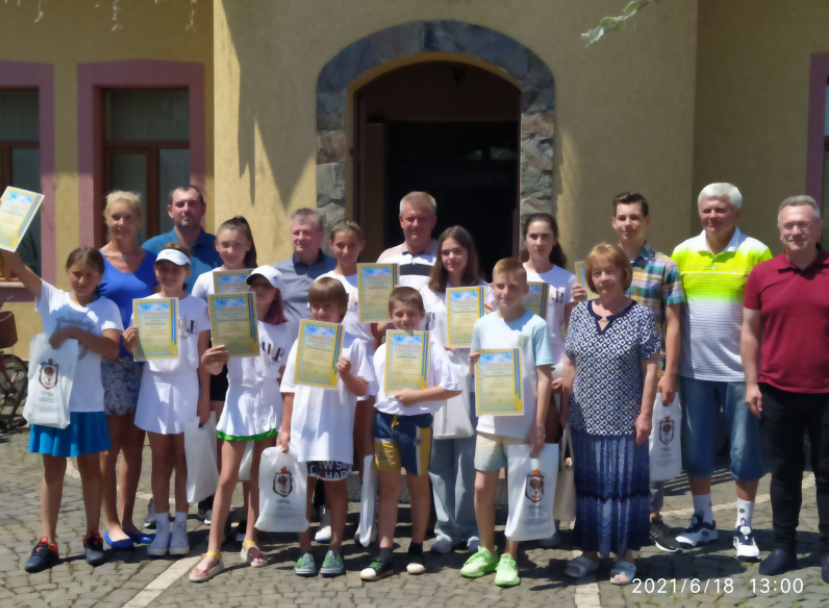 Тячівська міська рада привітала переможців першості Закарпатської області з тенісу серед ДЮСШ