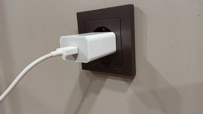 ТОП-5 домашніх приладів, які продовжують споживати електроенергію після вимкнення