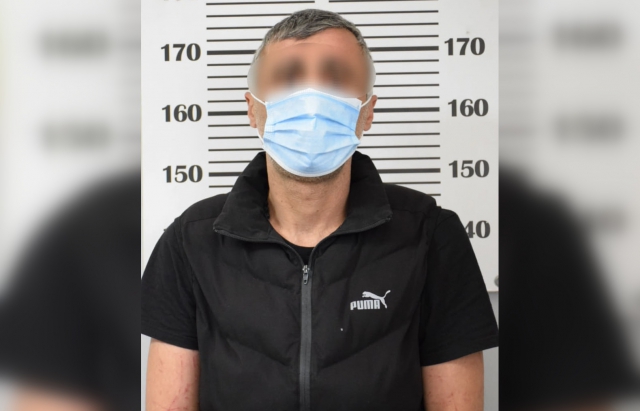 Залишався 1 км: поблизу кордону на Закарпатті затримали іноземного нелегала