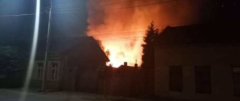 Масштабна пожежа в Ужгороді