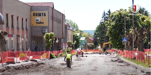 Дорожні контрасти Великого Березного (ФОТО, ВІДЕО)