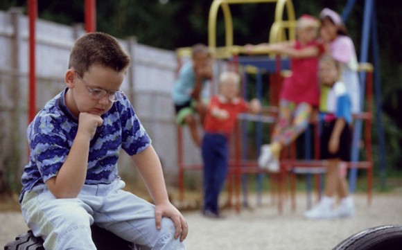 7 головних помилок батьків: вони можуть зробити дитину вигнанцем