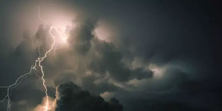 Град, шквали і грози: Закарпаття накриє негода