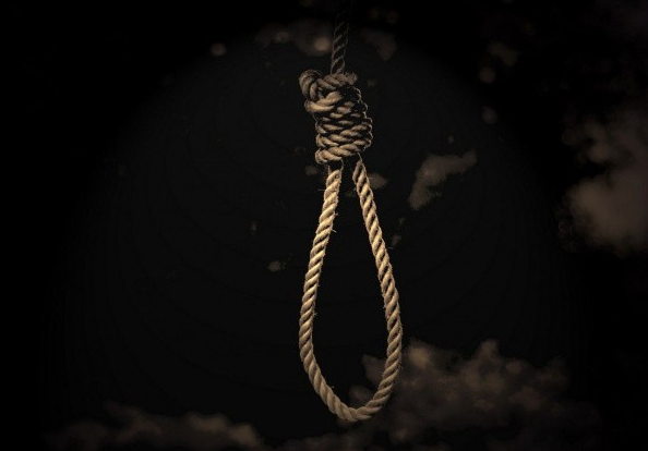 На Закарпатті на власному подвір’ї чоловік вчинив самогубство