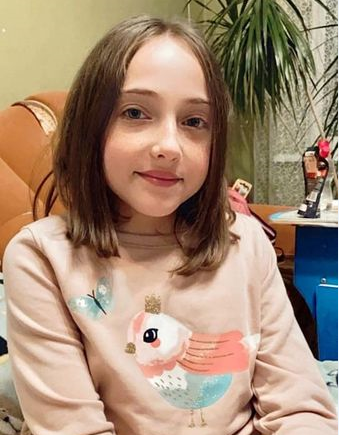 9-річна мукачівка потребує допомоги: дівчинка з раннього віку мріє ходити