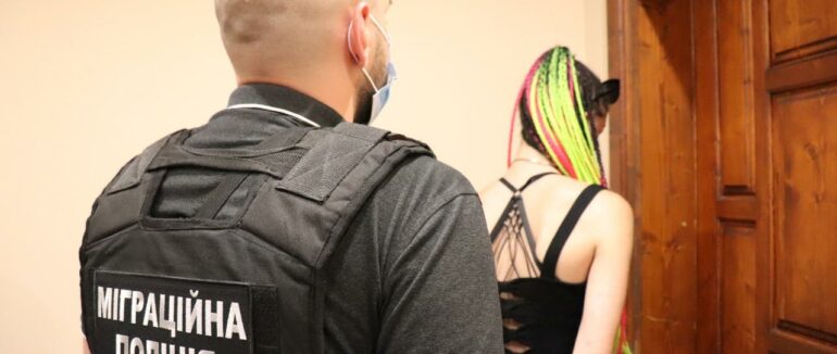 23- річній ужгородці загрожує позбавлення волі до 10 років за розповсюдження дитячої порнографії