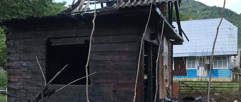 Пожежа на Тячівщині: загинув власник будинку