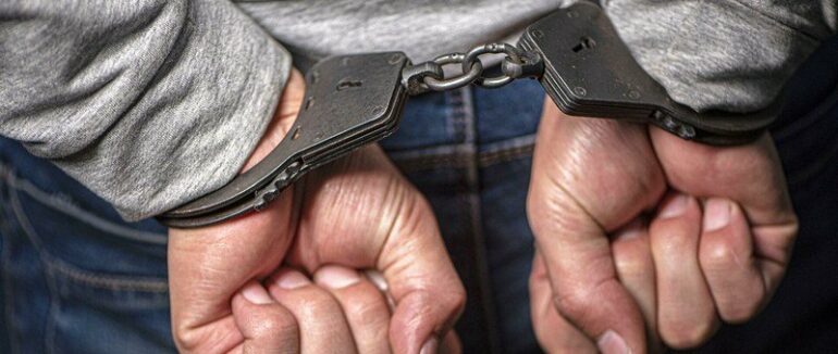 Закарпатця засуджено до 1 року позбавлення волі за насильство над сестрою