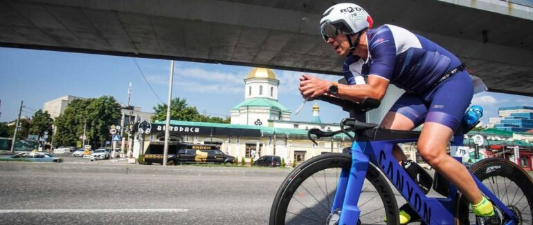 Всеукраїнські змагання з тріатлону: закарпатський спортсмен показав чудовий результат