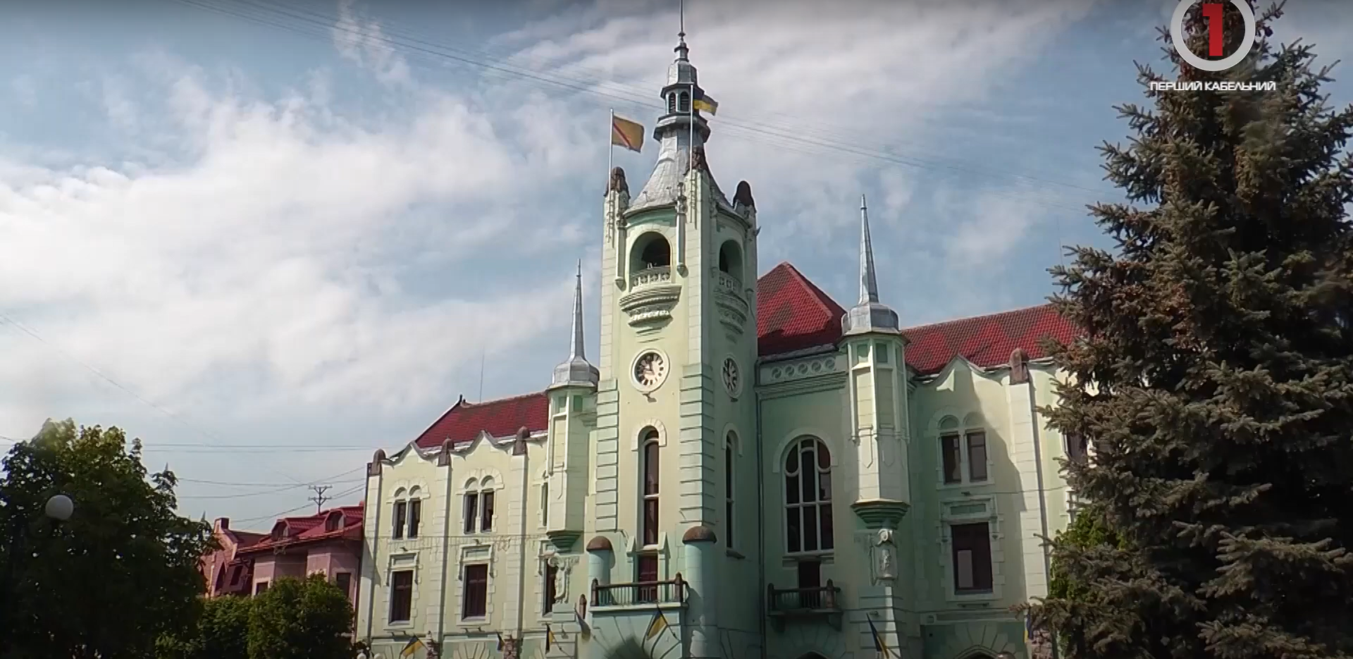 Створення спеціалізованих служб та надання матеріальної допомоги сиротам: виконком у Мукачеві (ФОТО; ВІДЕО)