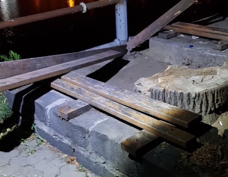 Хуліганство та вандалізм в Ужгороді: патрульні затримали неповнолітніх осіб