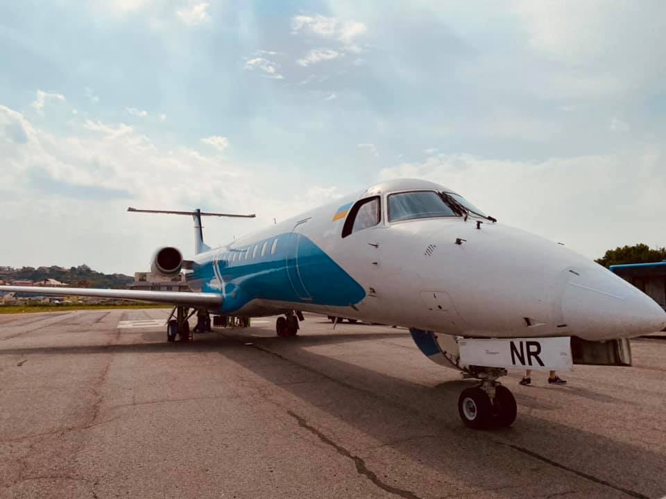 Перший авіарейс: з Ужгорода вилетів літак до Греції