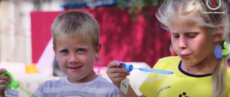 Прихистити малечу: в Мукачівській громаді шукають патронатних батьків (ФОТО; ВІДЕО)