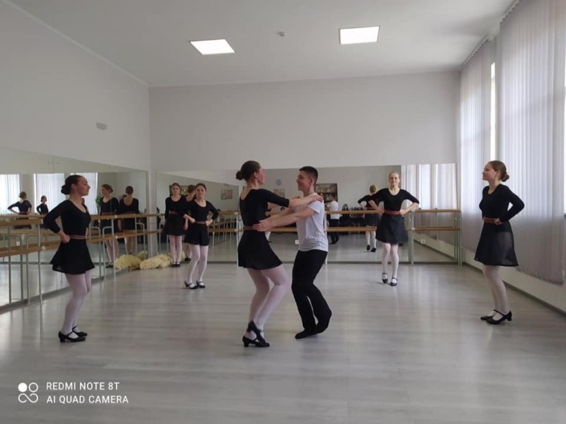Юні танцюристи Мукачева візьмуть участь у міжнародному фестивалі у Болгарії