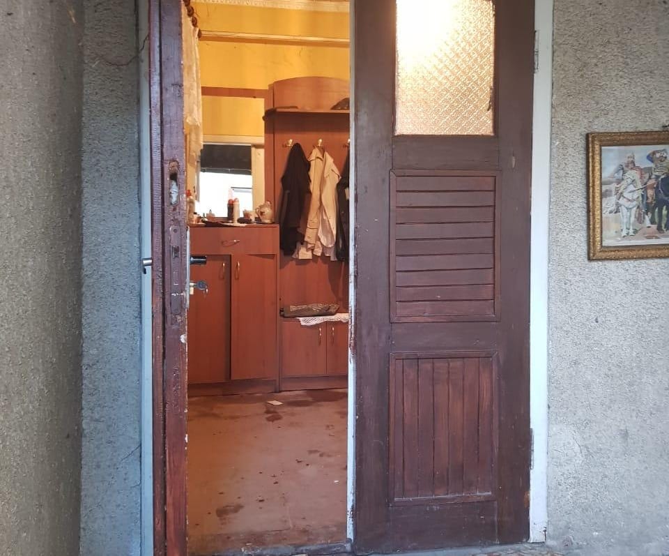 На Виноградівщині син погрожував матері та намагався підпалити її житло