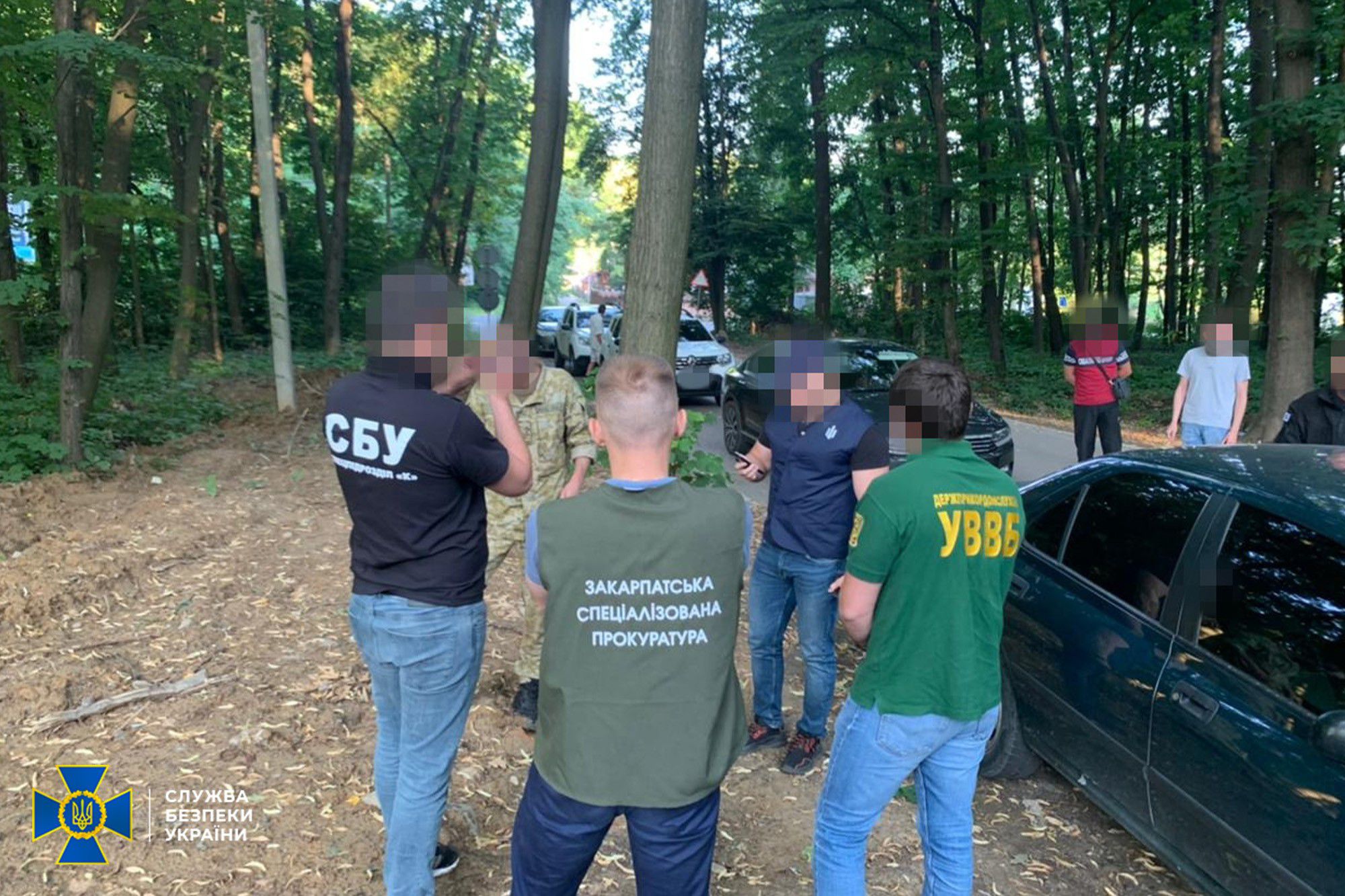 Організація транзитного трафіку нелегалів: на Закарпатті викрили посадовця Чопського прикордонного загону