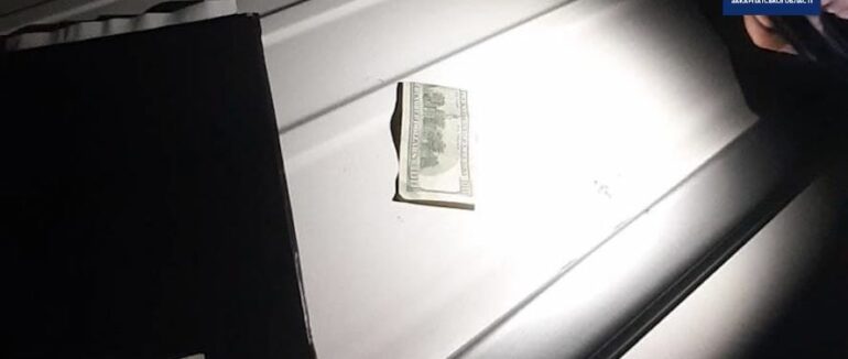 В Ужгороді патрульні притягнули до відповідальності нетверезого водія, який пропонував їм неправомірну вигоду