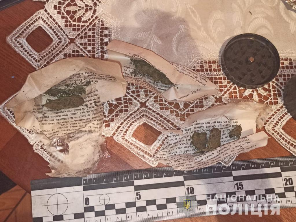 Зловмиснику загрожує до десяти років тюрми: у Виноградові затримали раніше судимого наркоторговця