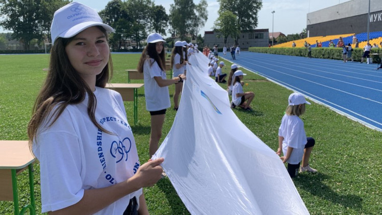 Мукачево, Олімпійський прапор, рекорд України, ДЮСШ