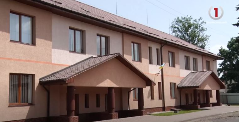 Мистецька проблема: понад 300 дітей Свалявської школи мистецтв втратять можливість розвивати таланти (ВІДЕО)